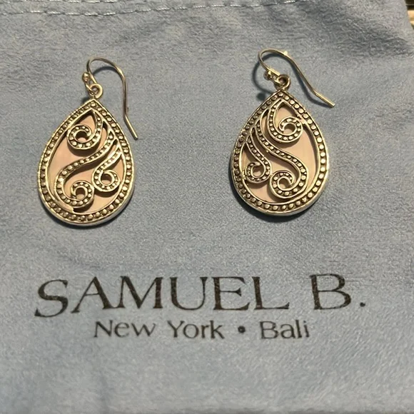 🌺Final Price🌺Brand New Samuel B. Pink Mother of Pearl Earrings - Picture 2 of 7